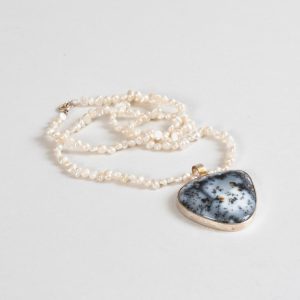 Liselotte Klingener, Halsband ”Vinterlandskap”
